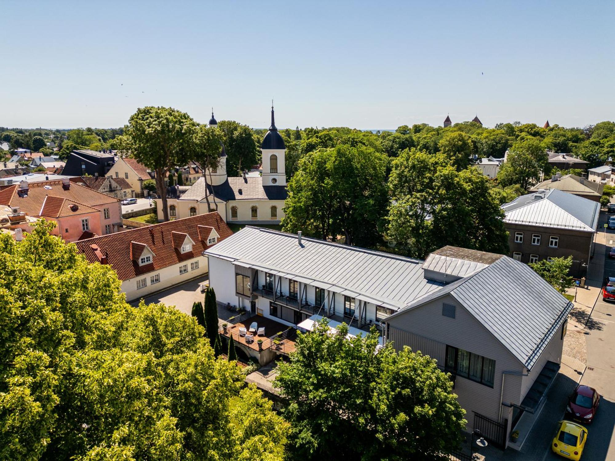 Hotel Nospa Kuressaare Exterior photo